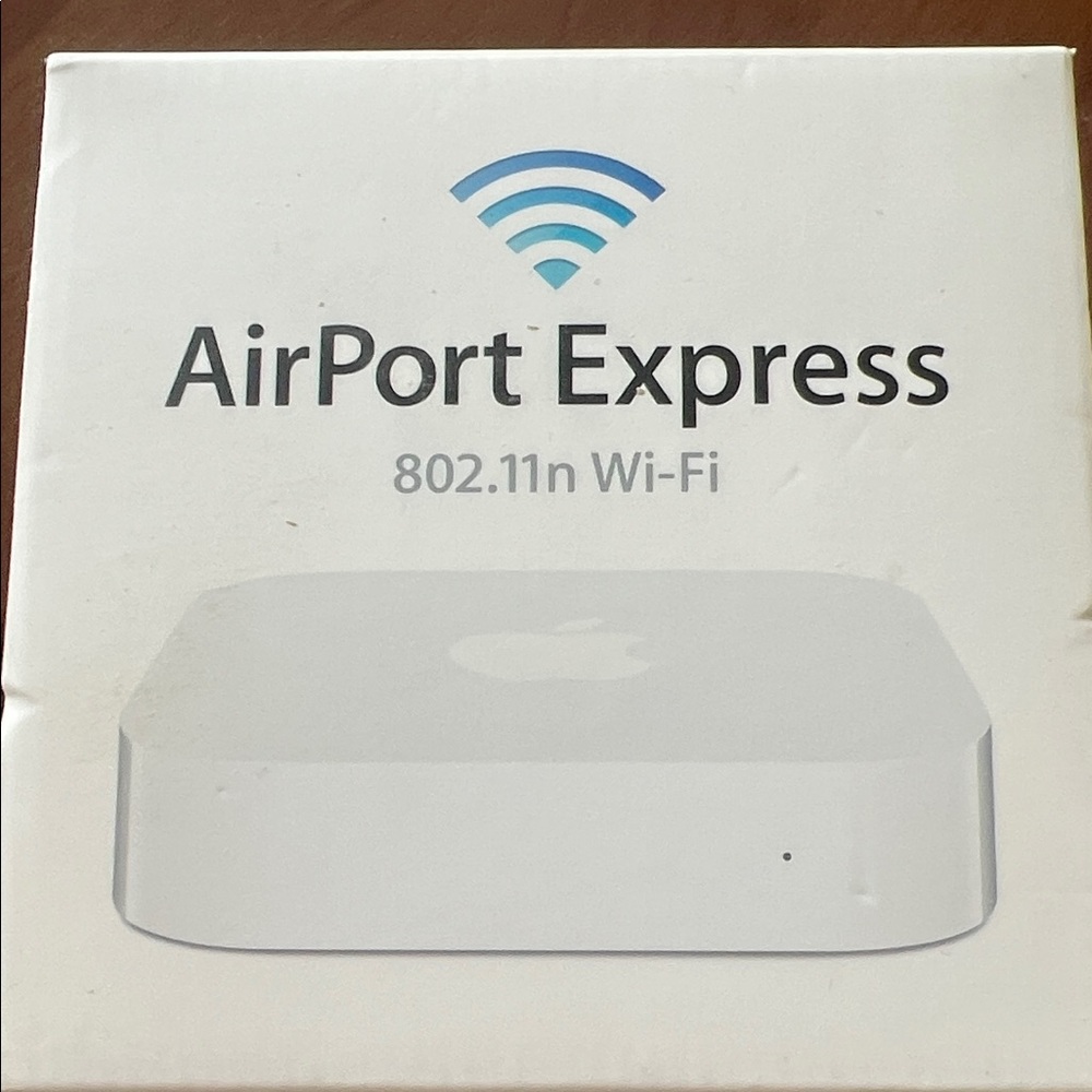 Apple AirPort Express 802.11n Wi-Fi MC414AM/A Model: A1392